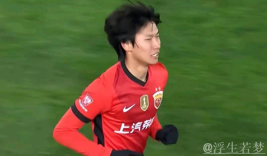 中超-李圣龙救主王燊超失误 海港2-1力克梅州客家